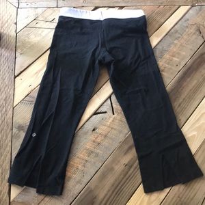 Lululemon crop yoga pants